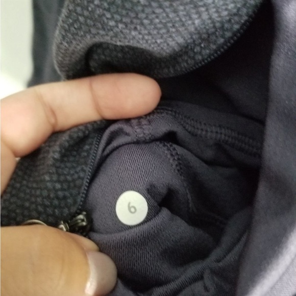 Lululemon zip up jacket - Picture 4 of 4